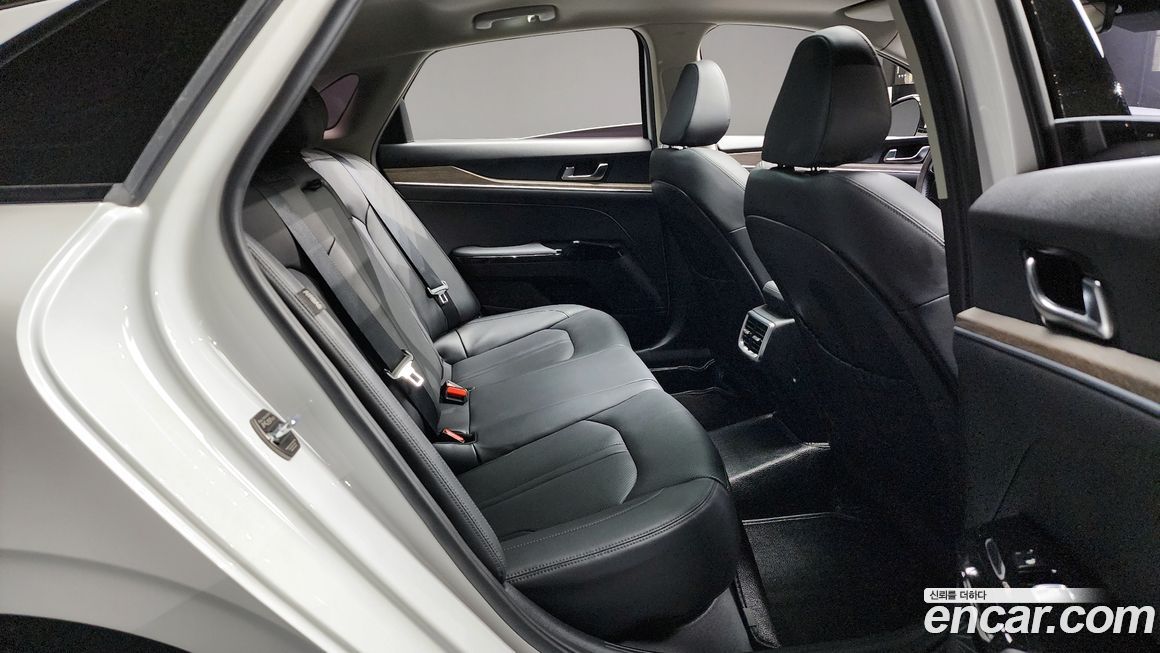 Kia K5 2021