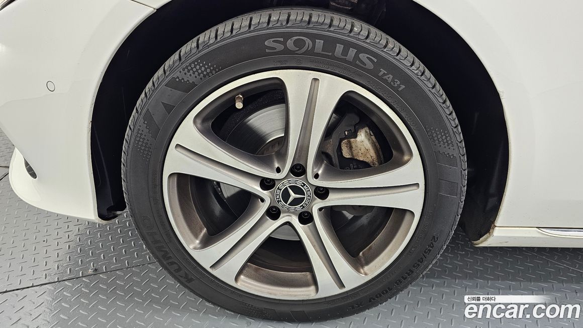 Mercedes-Benz E-Class 2019