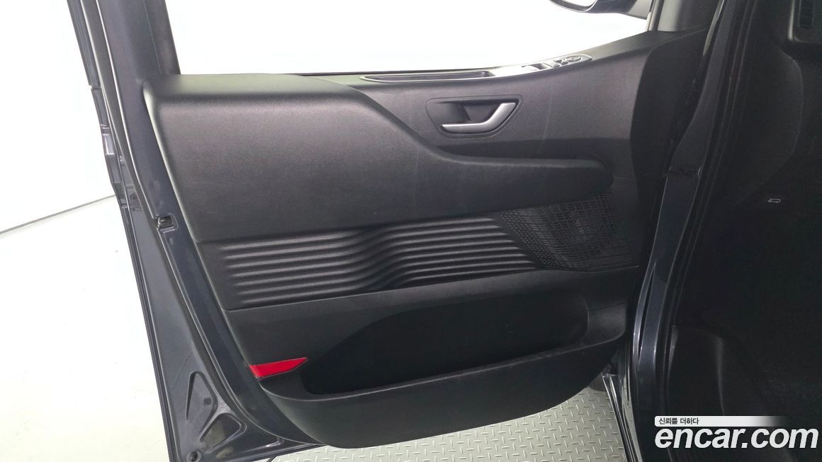 Hyundai Staria 2023
