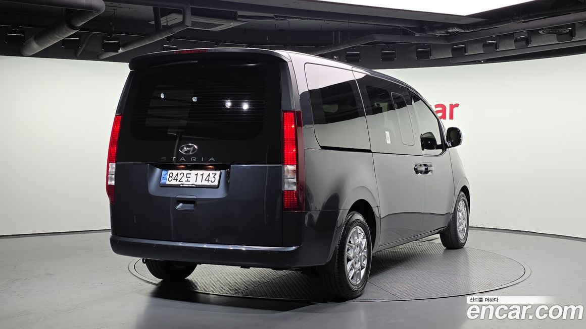 Hyundai Staria 2023