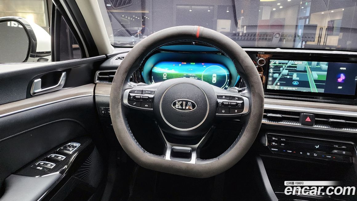 Kia K5 2021