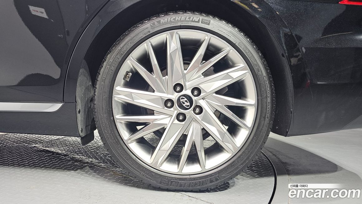 Hyundai Grandeur 2021