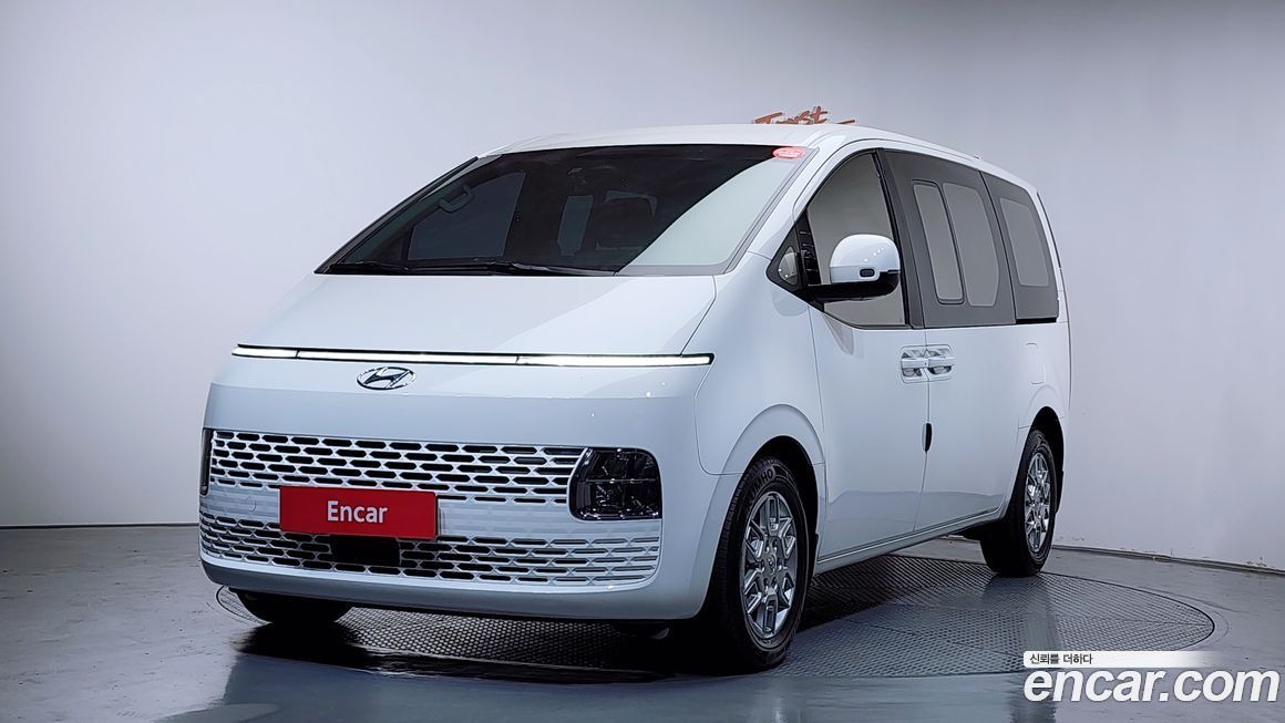 Hyundai Staria 2023