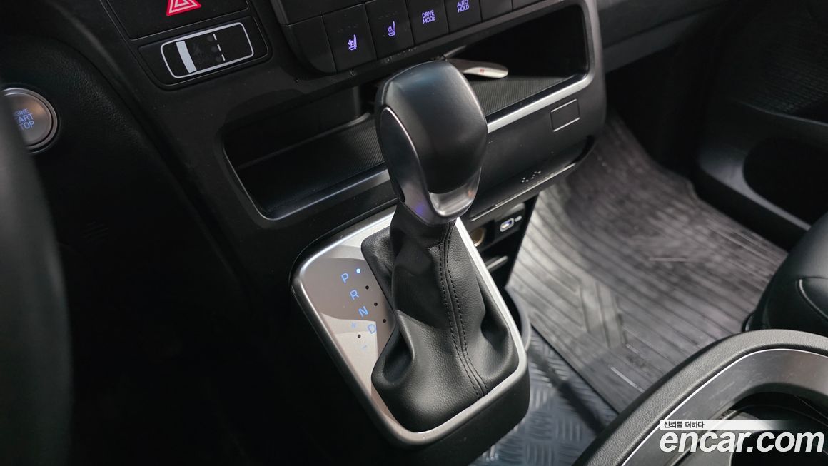 Hyundai Staria 2023