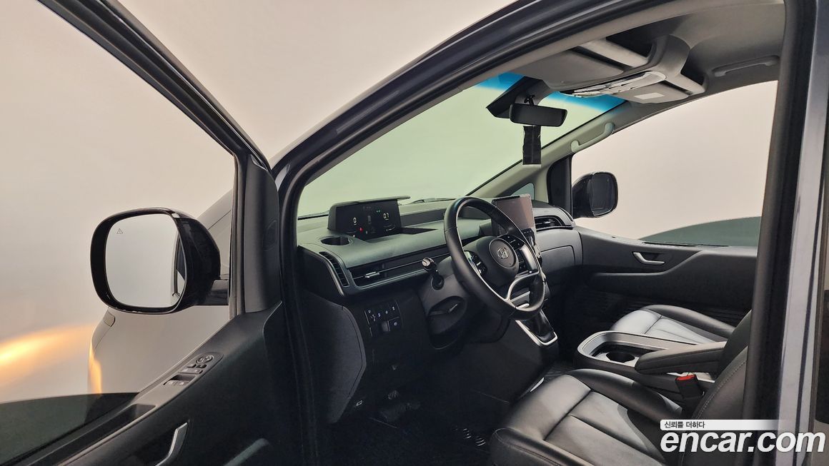 Hyundai Staria 2022