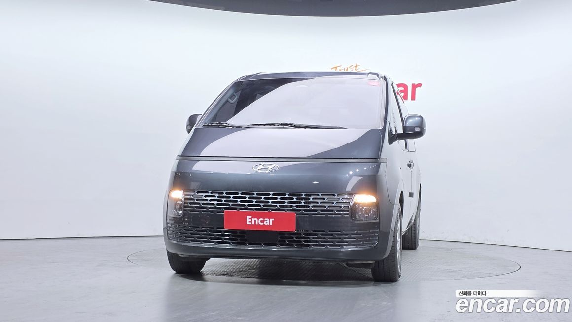 Hyundai Staria 2023