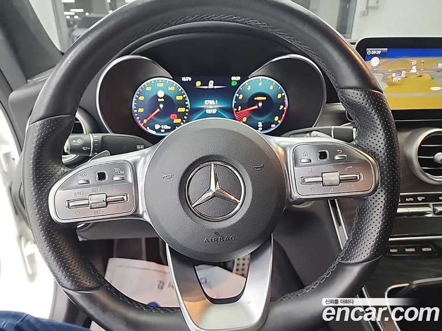 Mercedes-Benz C-Class 2021