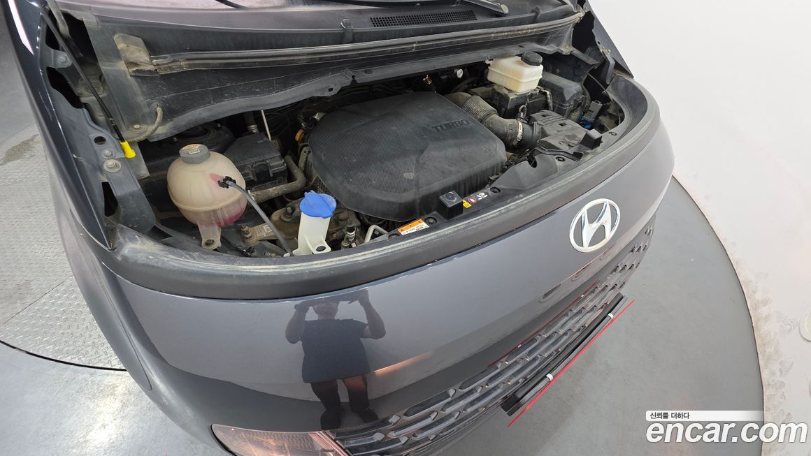Hyundai Staria 2023