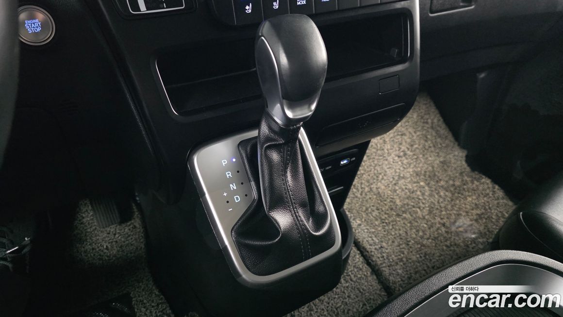Hyundai Staria 2022