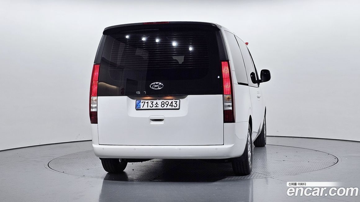 Hyundai Staria 2022