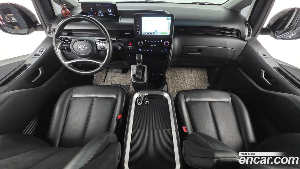 Hyundai Staria 2022