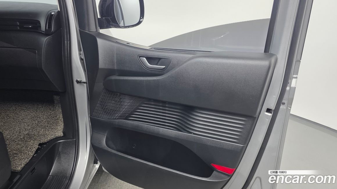 Hyundai Staria 2022