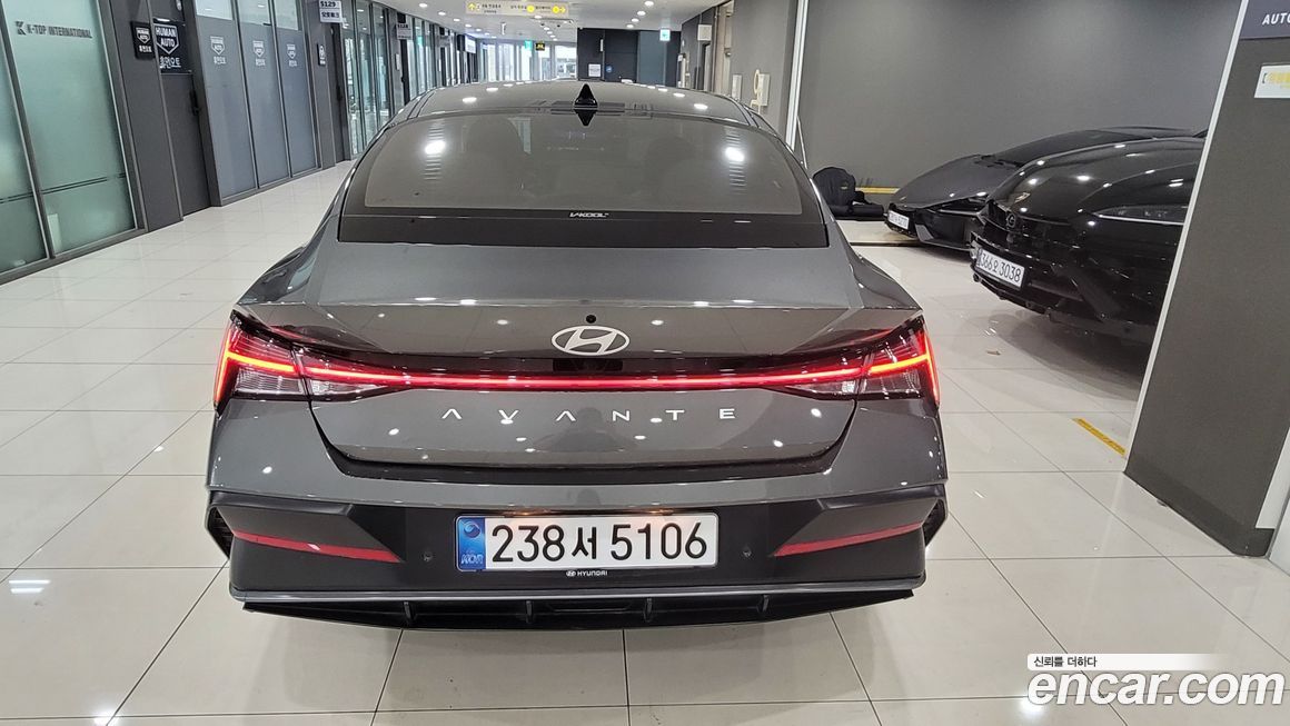 Hyundai AVANTE 2025