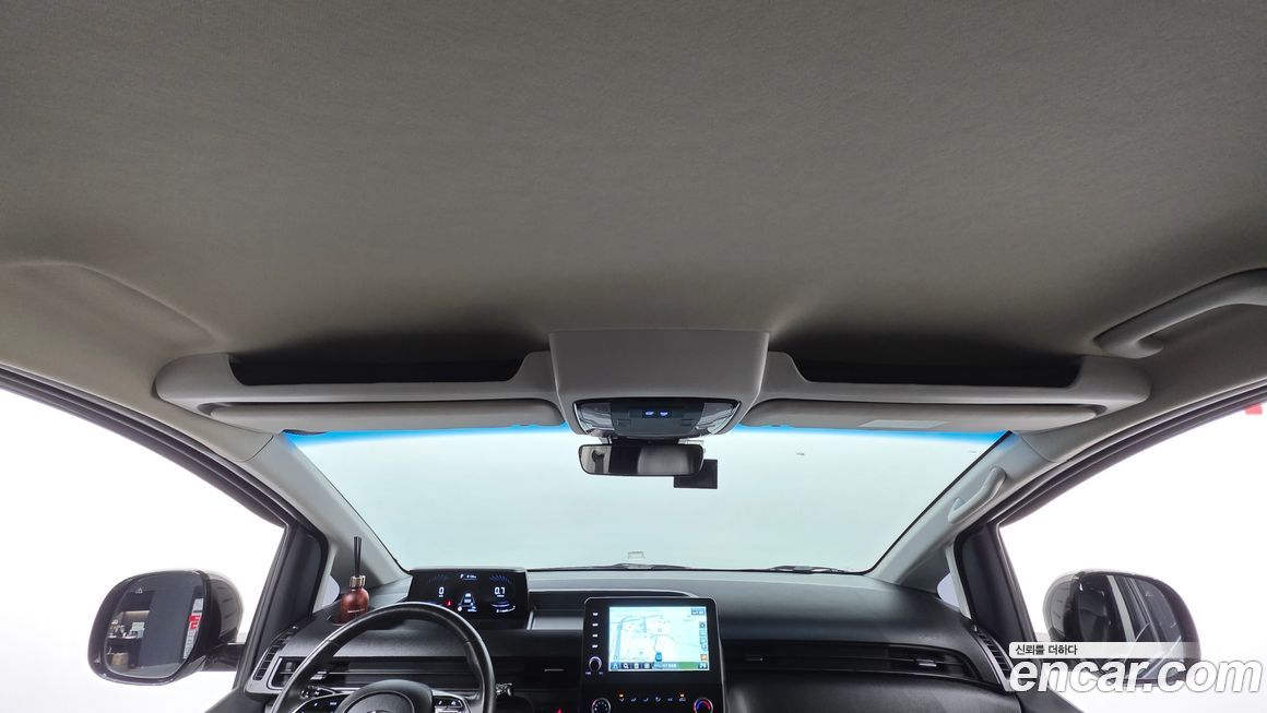 Hyundai Staria 2022