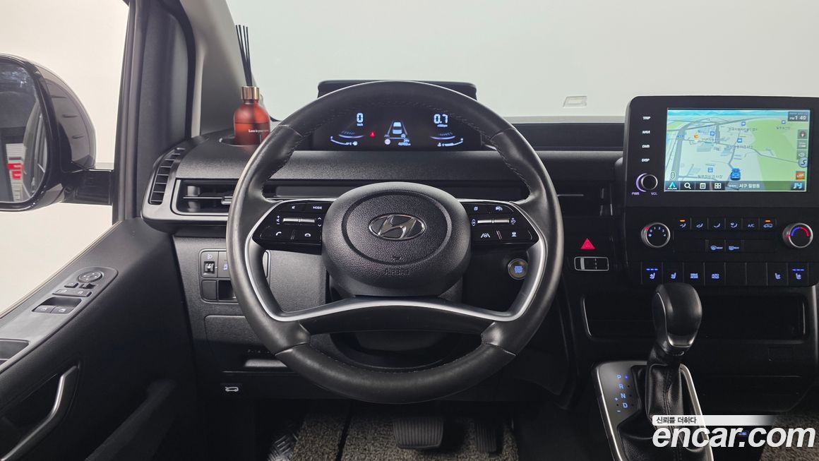 Hyundai Staria 2022