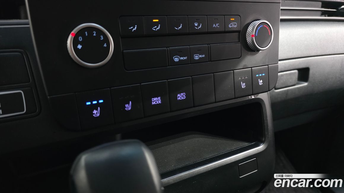 Hyundai Staria 2023