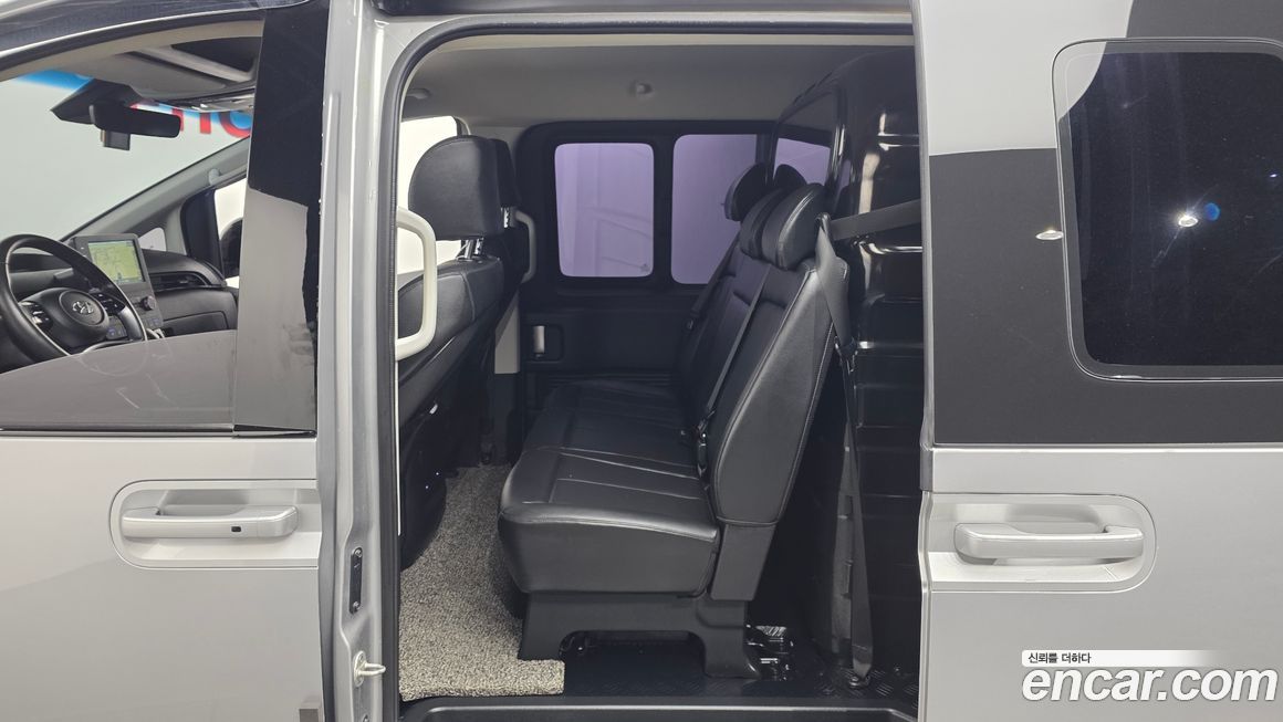 Hyundai Staria 2022