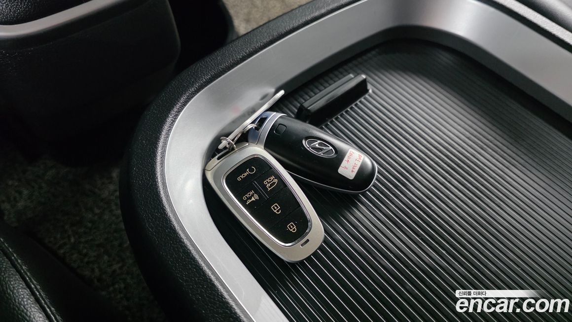Hyundai Staria 2022