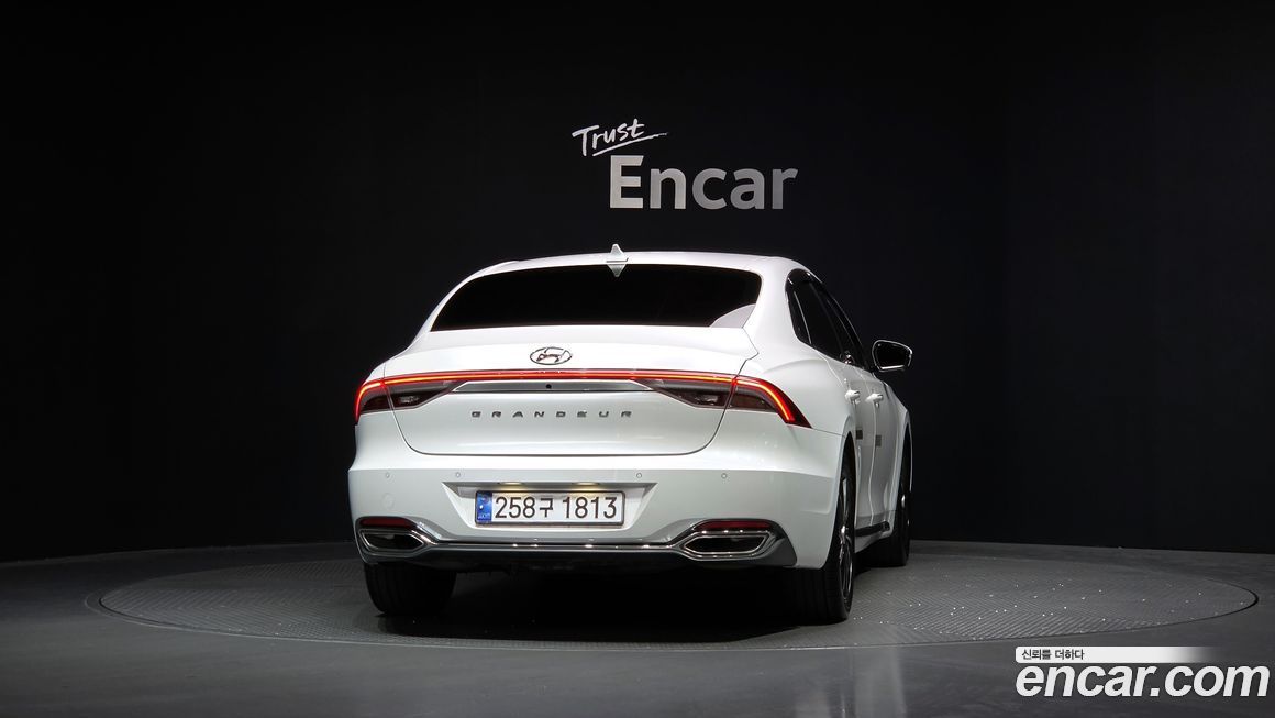 Hyundai Grandeur 2022