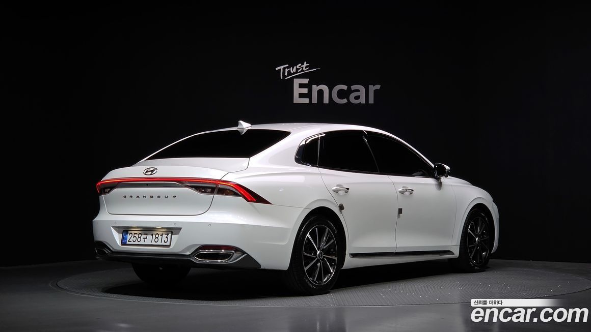 Hyundai Grandeur 2022