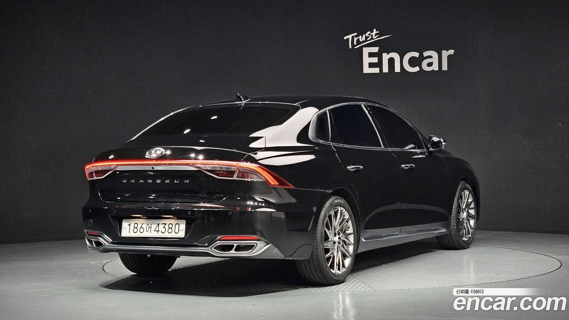 Hyundai Grandeur 2022