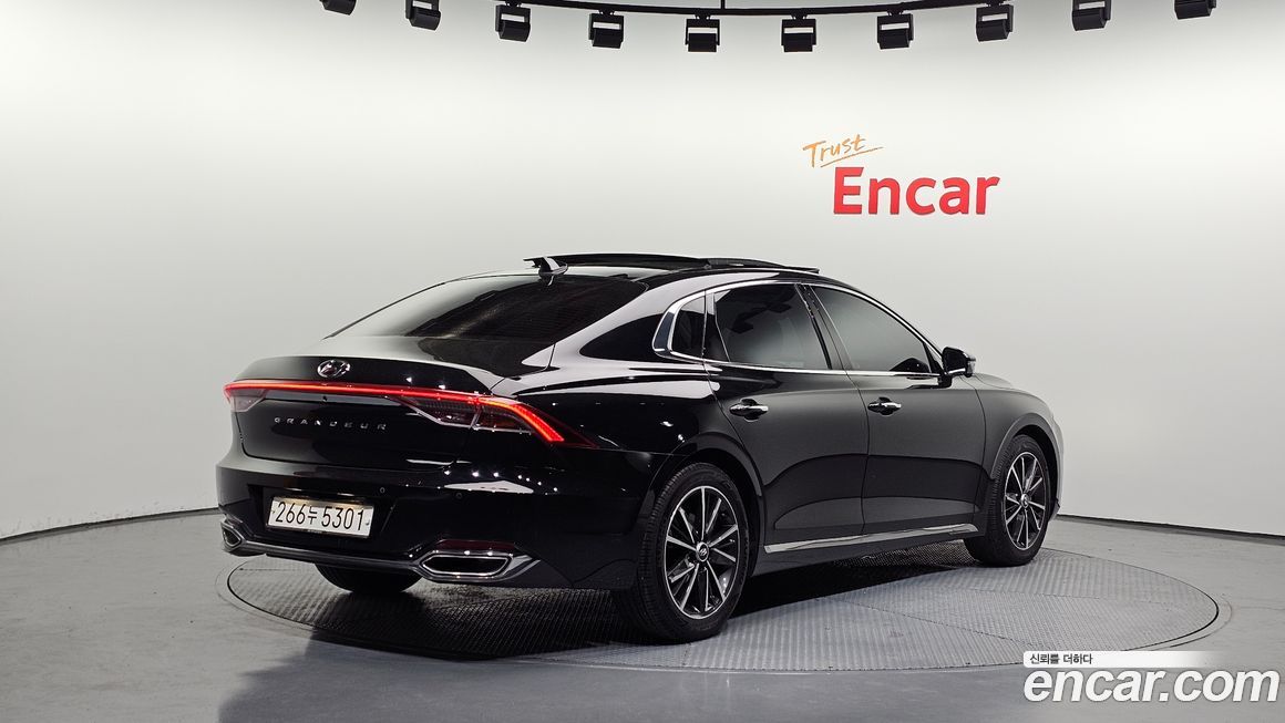 Hyundai Grandeur 2022
