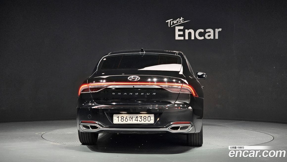 Hyundai Grandeur 2022