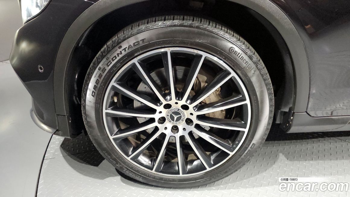 Mercedes-Benz GLC-Class 2019