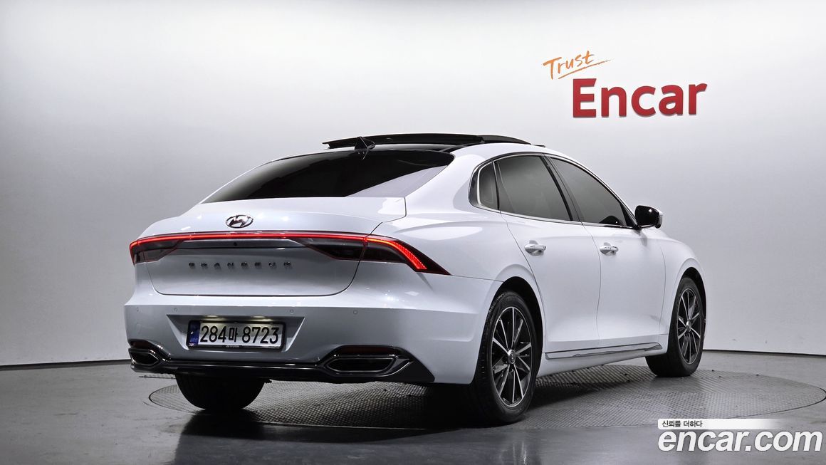 Hyundai Grandeur 2022