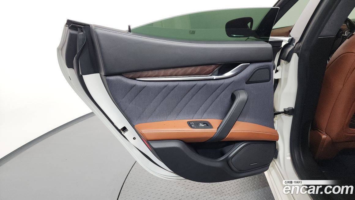 Maserati Ghibli 2018