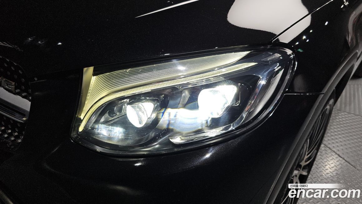 Mercedes-Benz GLC-Class 2019