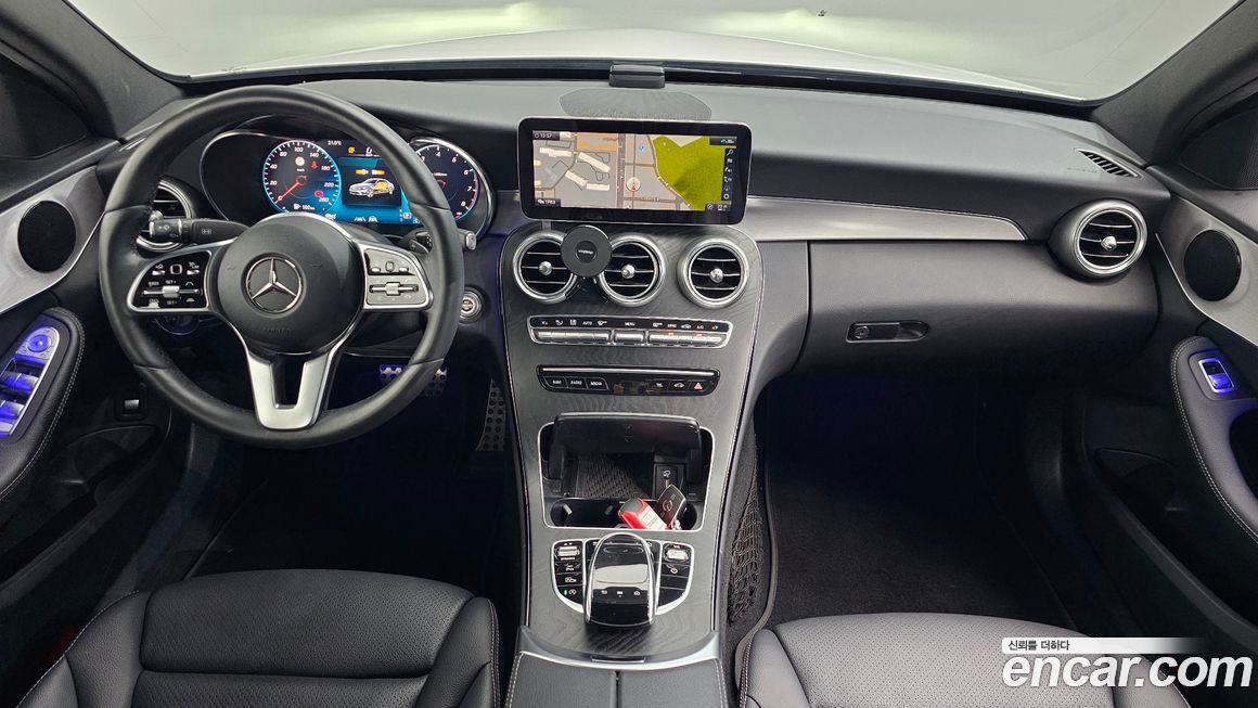 Mercedes-Benz C-Class 2021