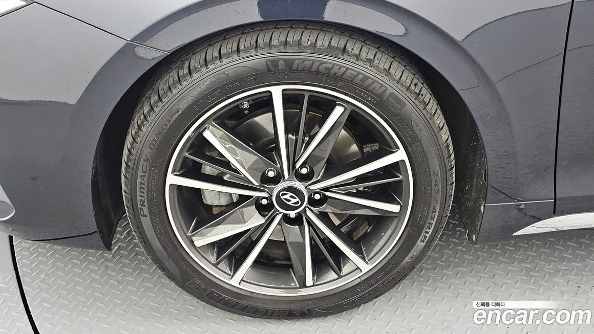 Hyundai Grandeur 2021