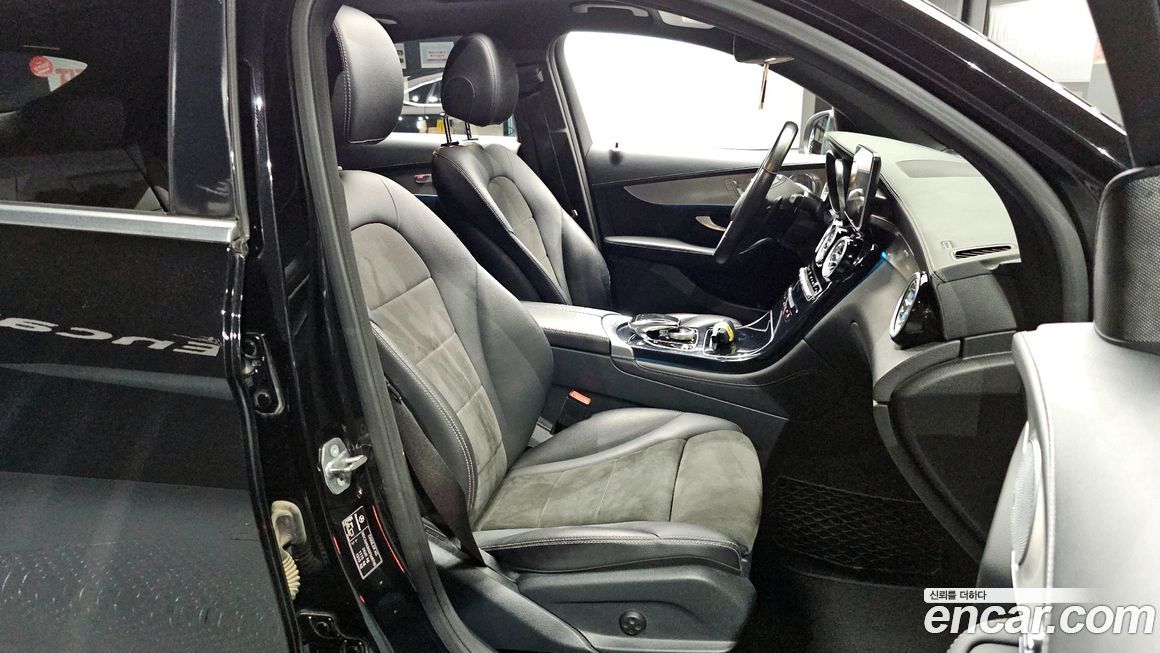 Mercedes-Benz GLC-Class 2019