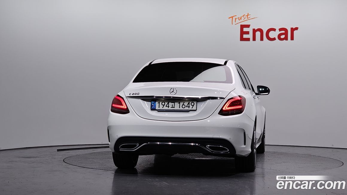 Mercedes-Benz C-Class 2021