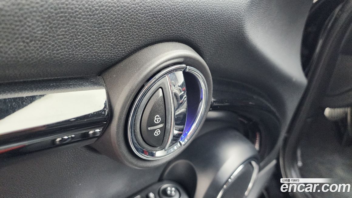 Mini Cooper Convertible 2020