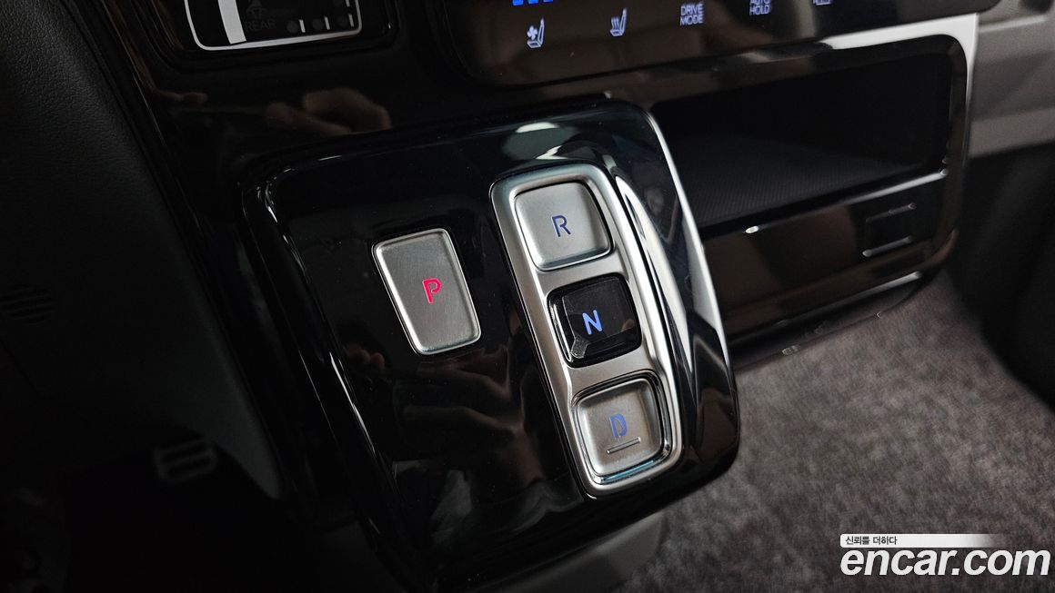 Hyundai Staria 2022