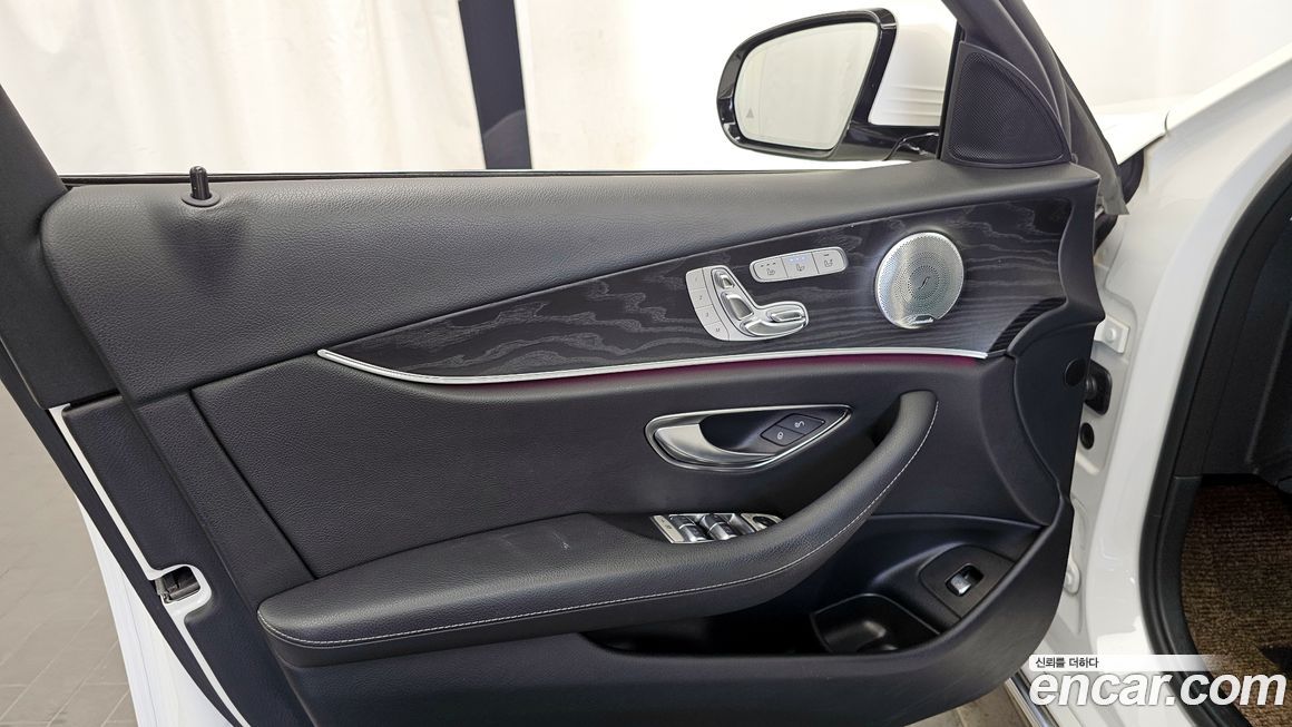 Mercedes-Benz E-Class 2019