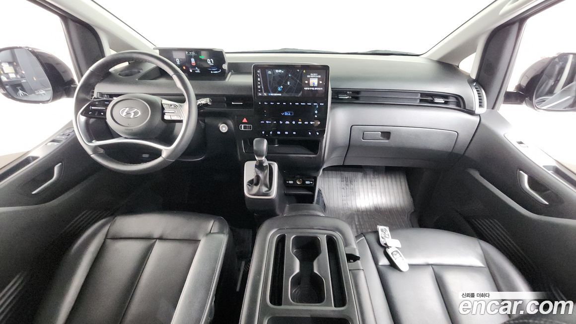 Hyundai Staria 2023