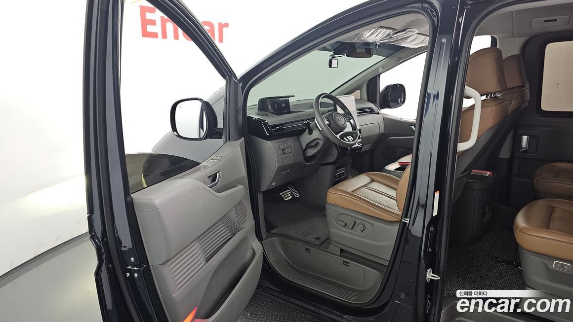 Hyundai Staria 2022