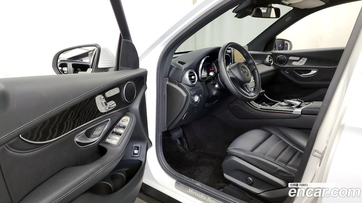 Mercedes-Benz GLC-Class 2018