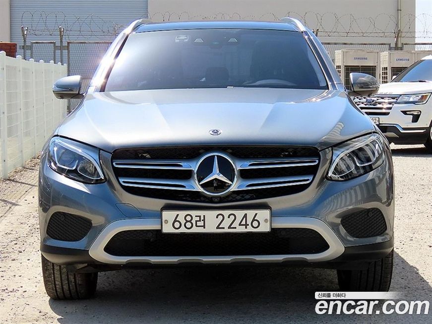Mercedes-Benz GLC-Class 2019