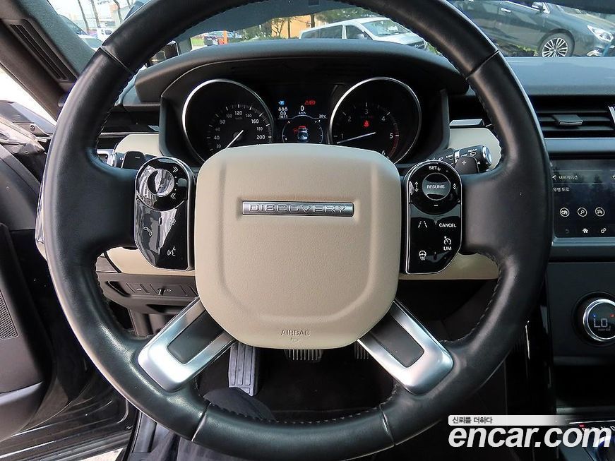 Land Rover Discovery 2019