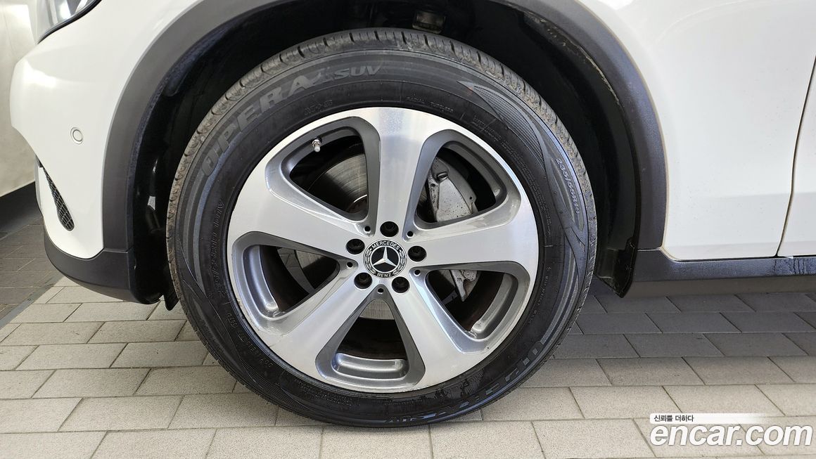 Mercedes-Benz GLC-Class 2018