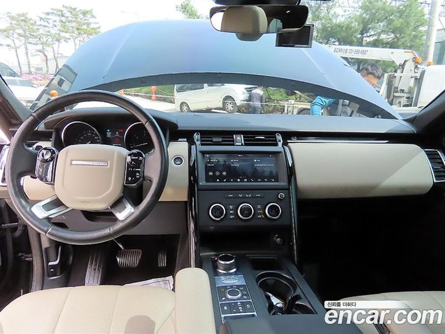 Land Rover Discovery 2019