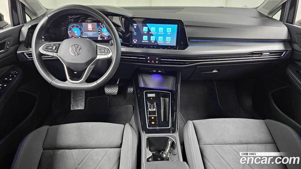 Volkswagen Golf 2024