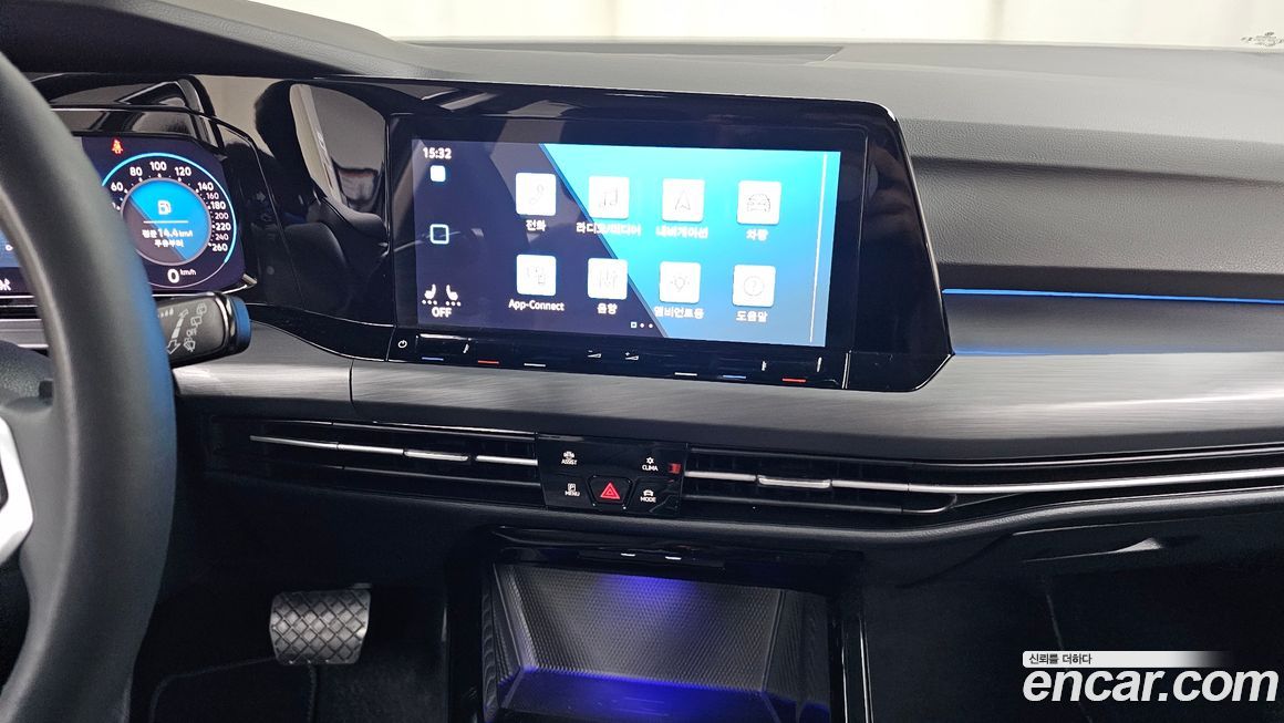 Volkswagen Golf 2024