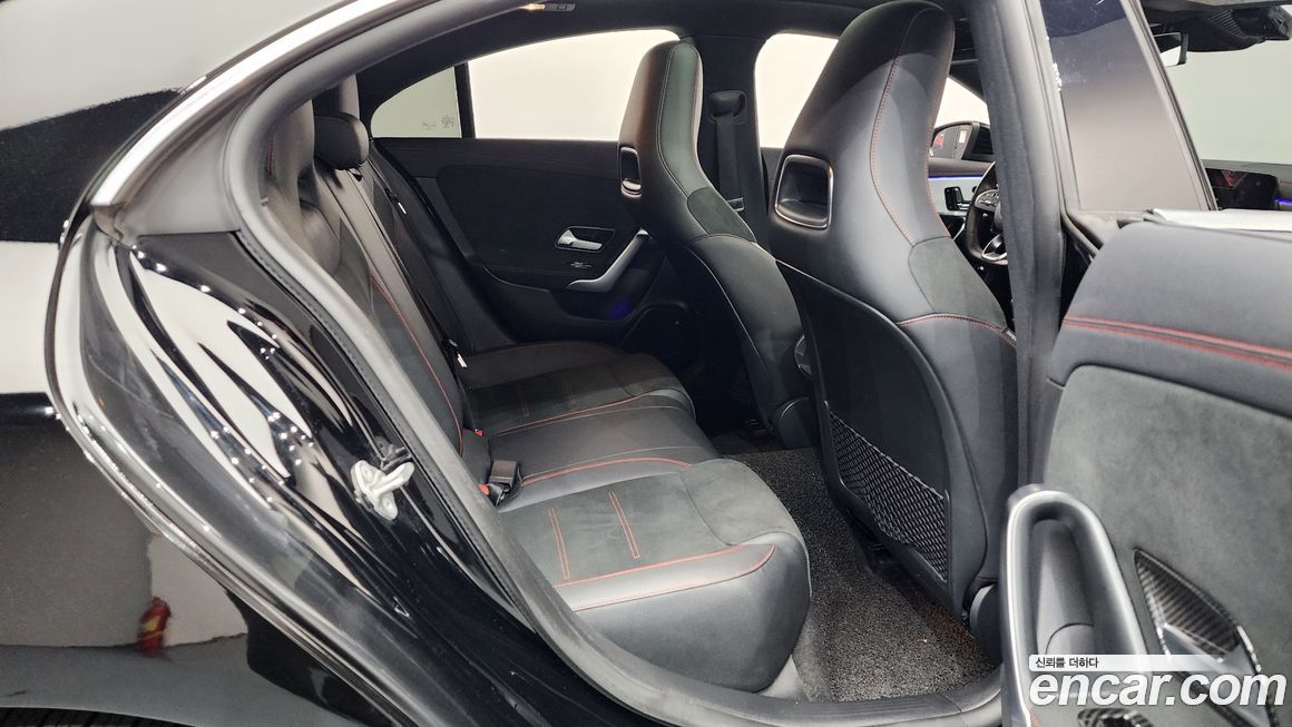 Mercedes-Benz CLA-Class 2021