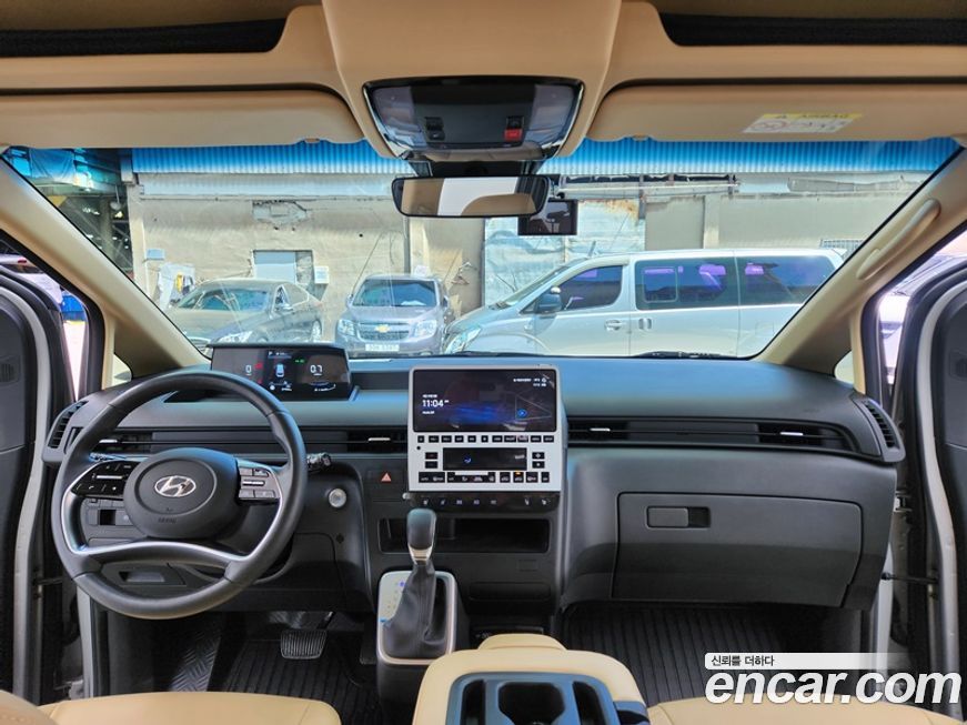 Hyundai Staria 2023