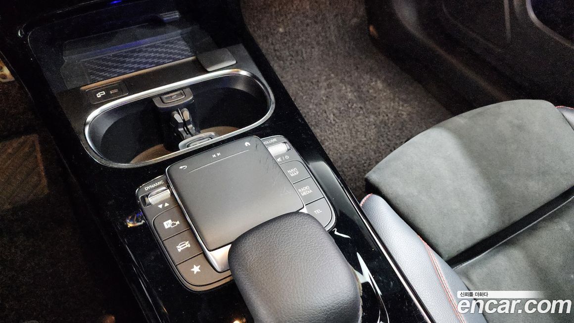 Mercedes-Benz CLA-Class 2021